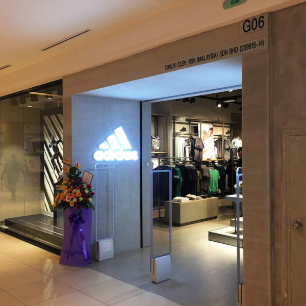 adidas store pacific fair